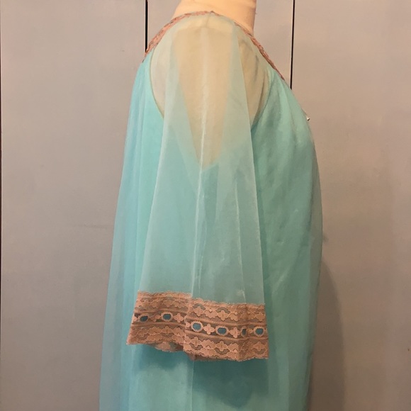 Vintage Avian Blue Egyptian Styled Lace Sleepwear - Picture 4 of 10